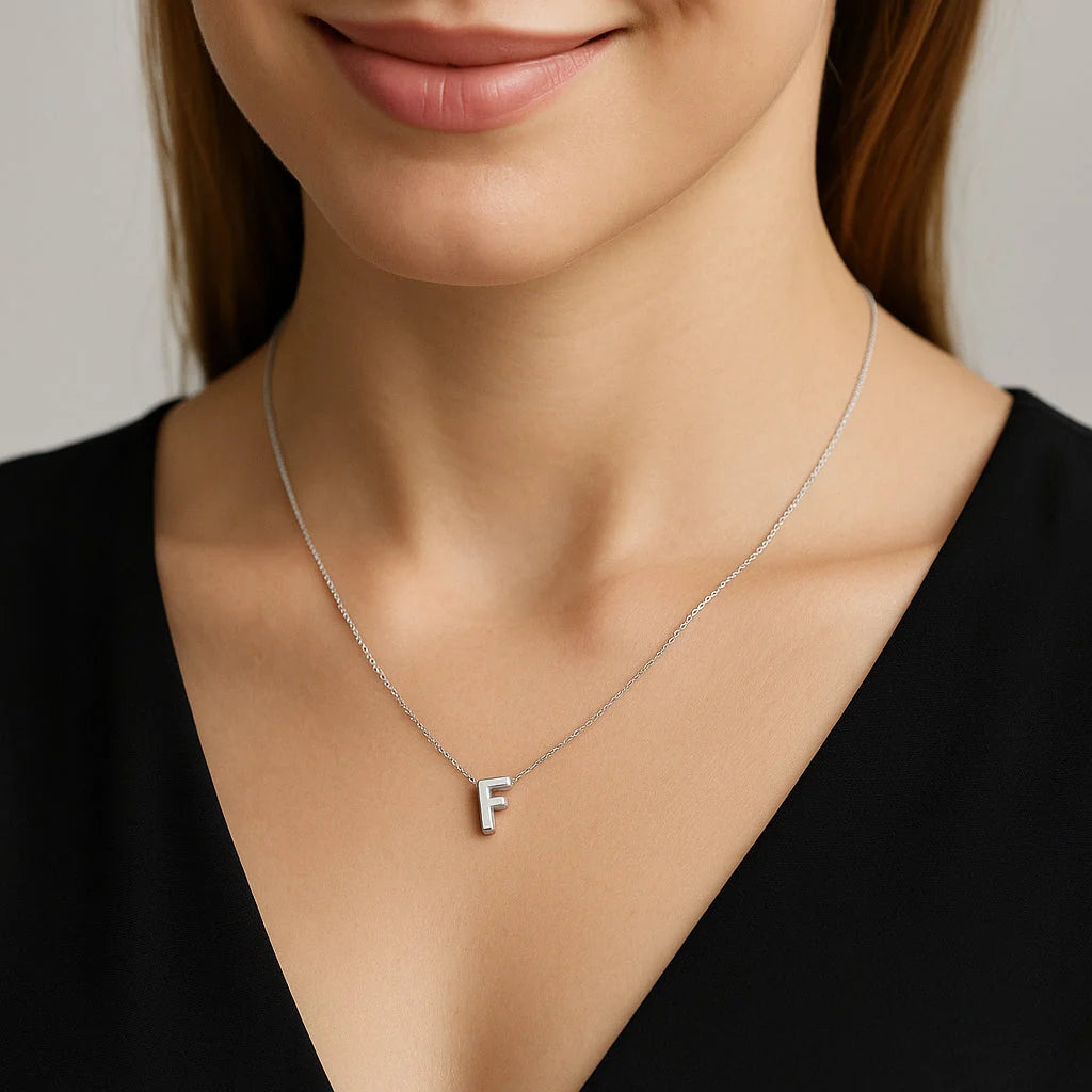 Collar Letra F