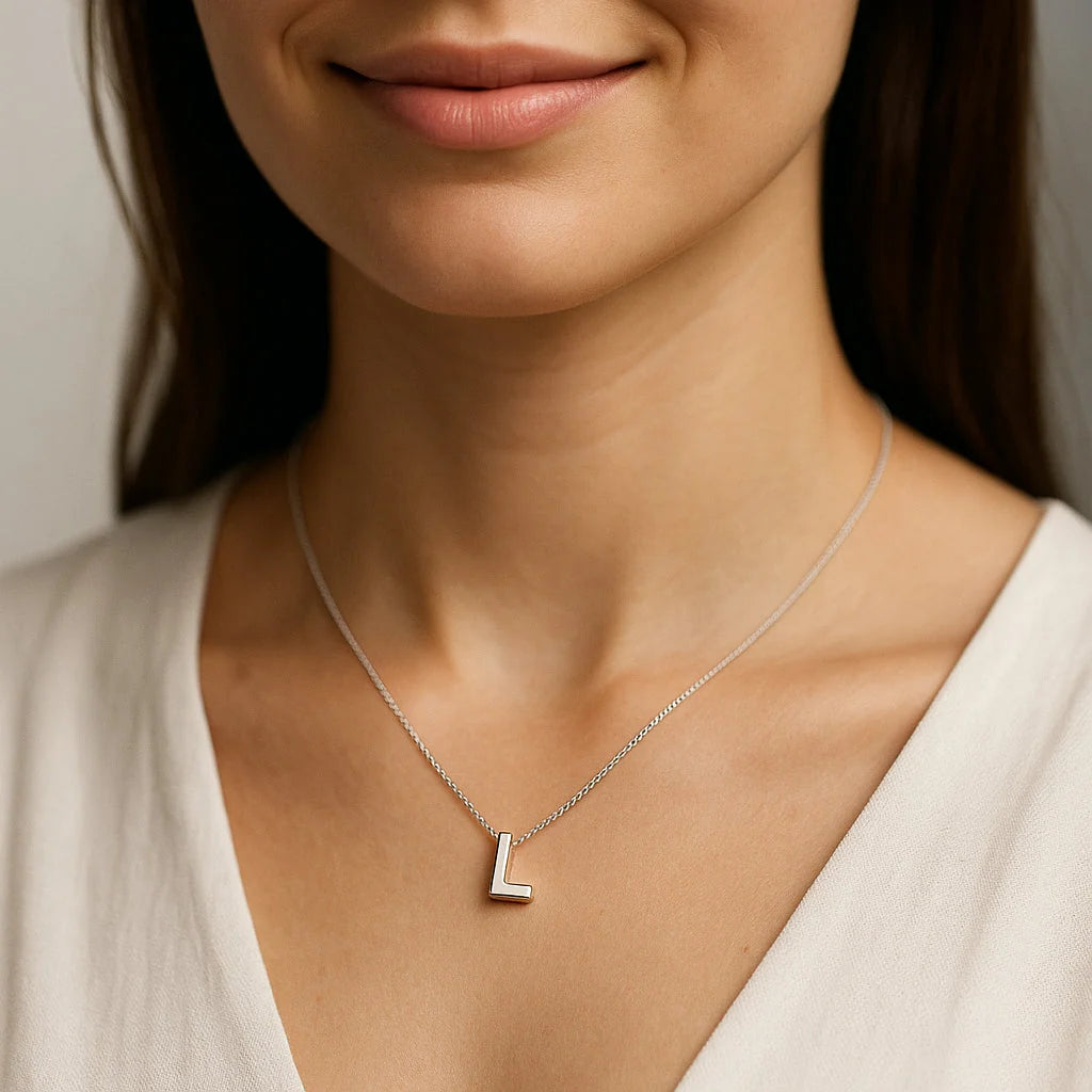 Collar Letra L