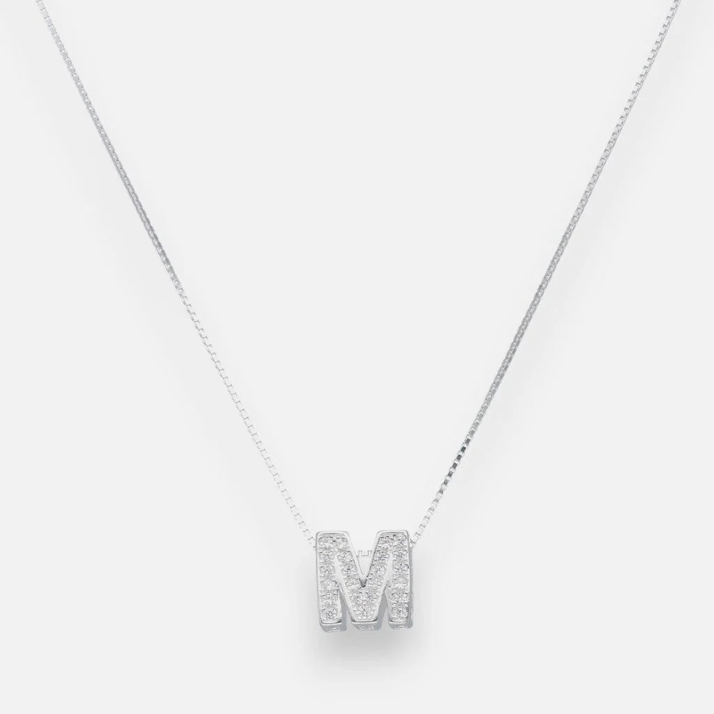 Collar Letra M Circones