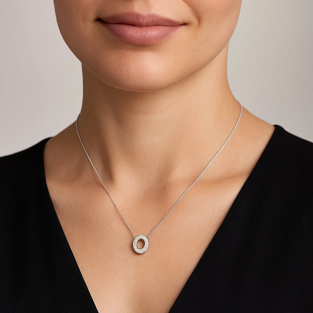 Collar Letra O Circones