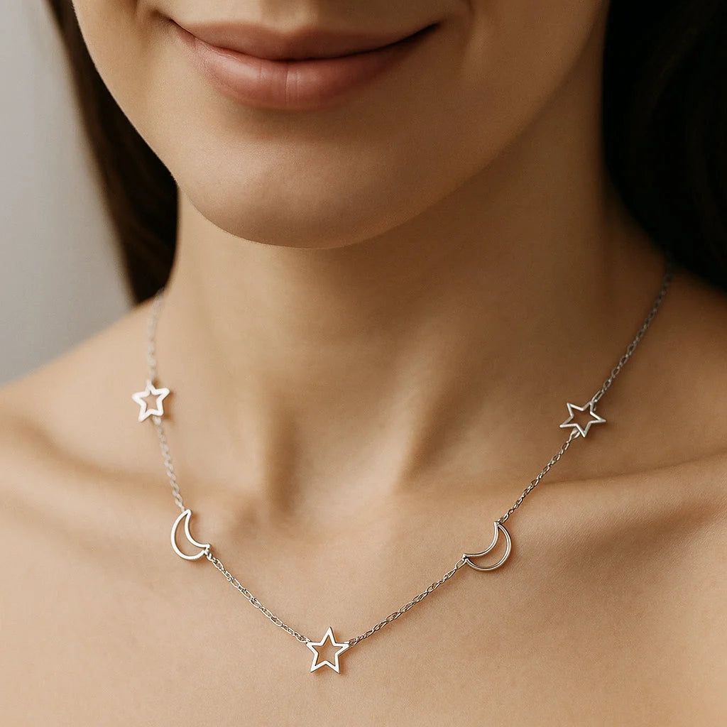 Collar Media Lunas Estrellas