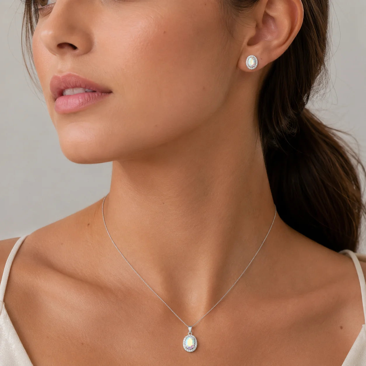 Conjunto Óvalo Circón Tornasol