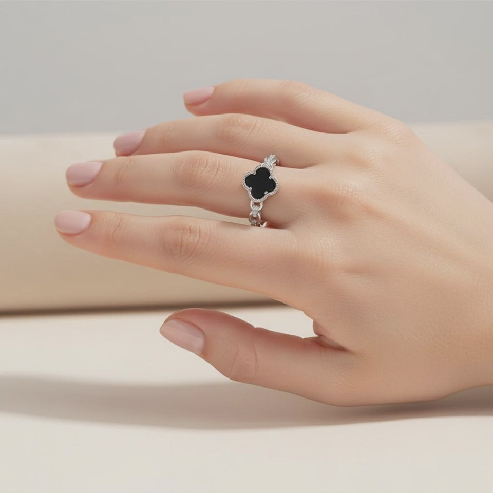 Anillo Trébol dela Suerte Ónix Eslabones Circones