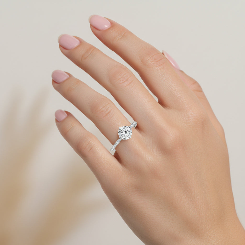 Anillo Solitario Moissanita y Circones