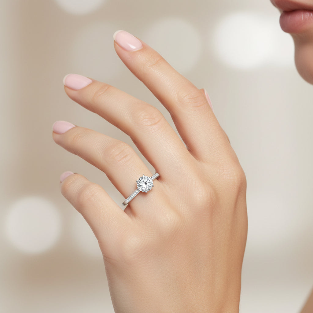 Anillo Solitario Moissanita y Circones